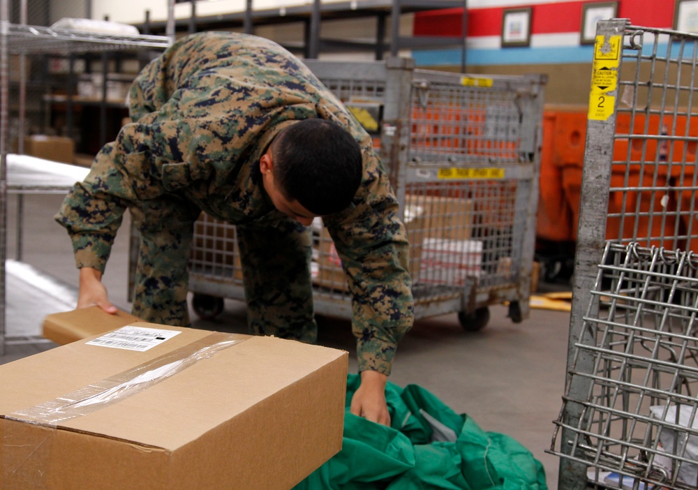 Postal Marines provide morale boost with mail call