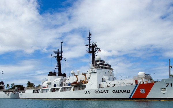 Boutwell Makes Stops in Honolulu