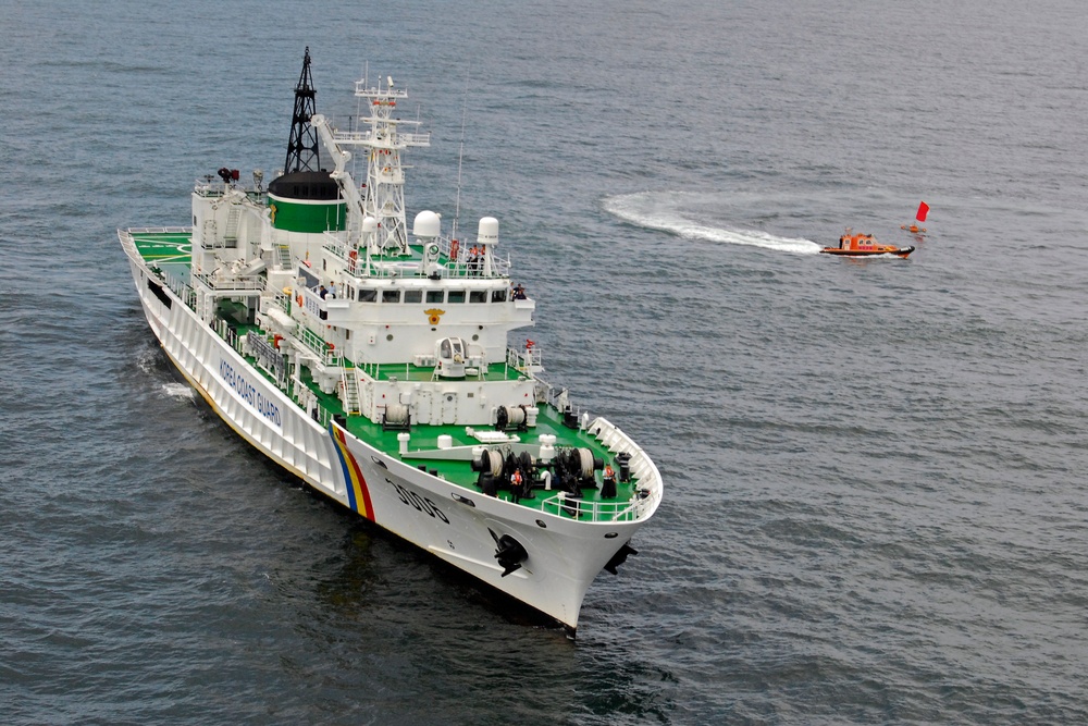 U.S. Coast Guard trains with Korean coast guard