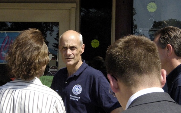 Dept. of Homeland Security Secretary Michael Chertoff addresses media