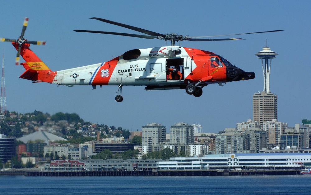 HH-60 JAYHAWK HELICOPTER