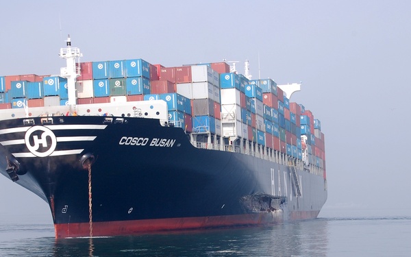 M/V Cosco Busan Allides With San Francisco Bay Bridge