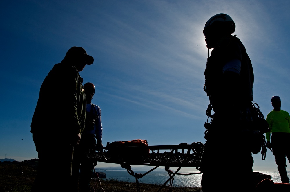 Oil Recovery North of Rodeo Beach