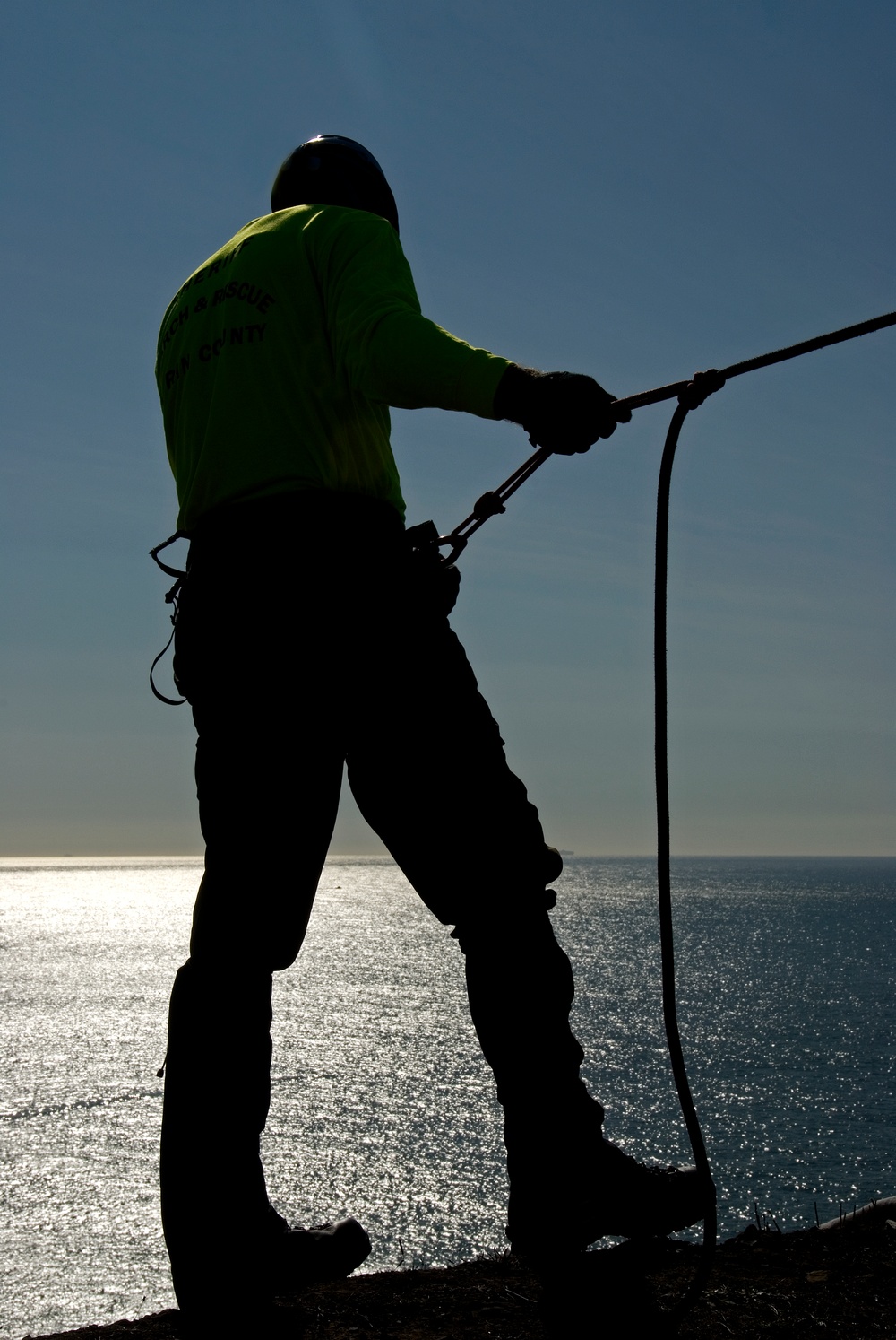 Oil Recovery North of Rodeo Beach