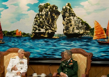 Adm. Locklear visits Hanoi