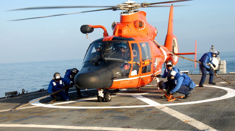 DVIDS Images Hamilton Crew conducts helicopter tiedown during STAN