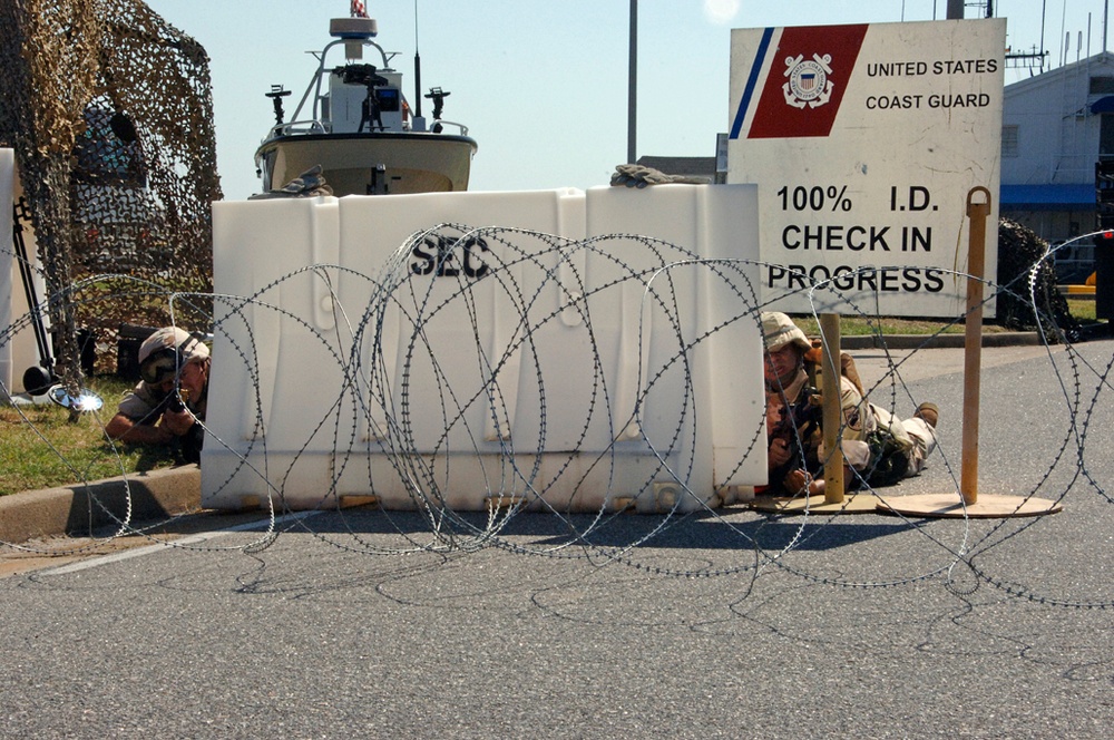 Port Security Unit 305 Demonstatrion