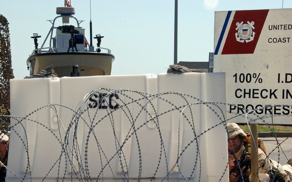 Port Security Unit 305 Demonstatrion