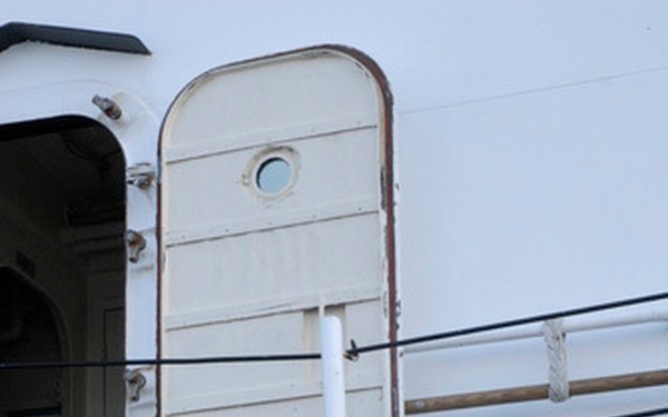 Coast Guard Cutter Morro bay Damage