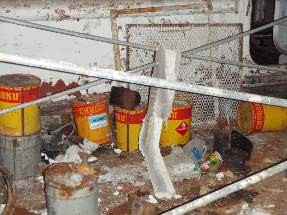 USS Washtenaw County (LST-1166) 2