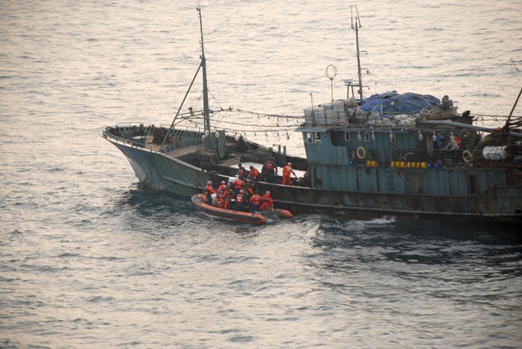 Chinese fishing vessel suspected of illegal large-scale high-seas drift net fishing seized