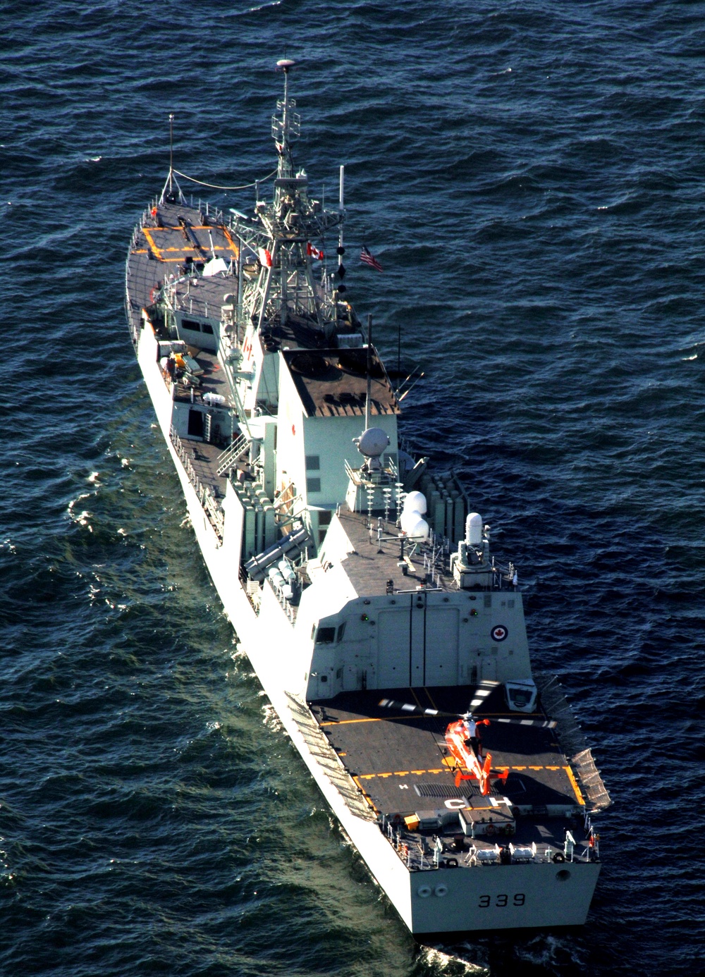 HMCS CHARLOTTETOWN ARRIVES IN CLEVELAND
