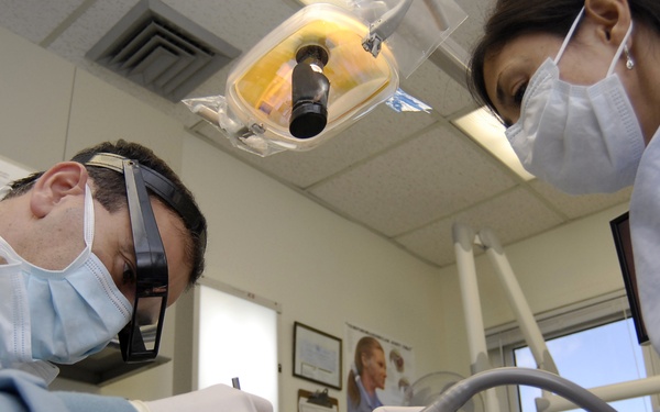 Examination at the ISC Miami clinic