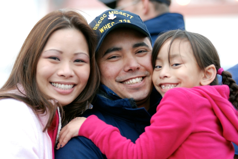 Coast Guard Cutter Midgett welcome home ceremony