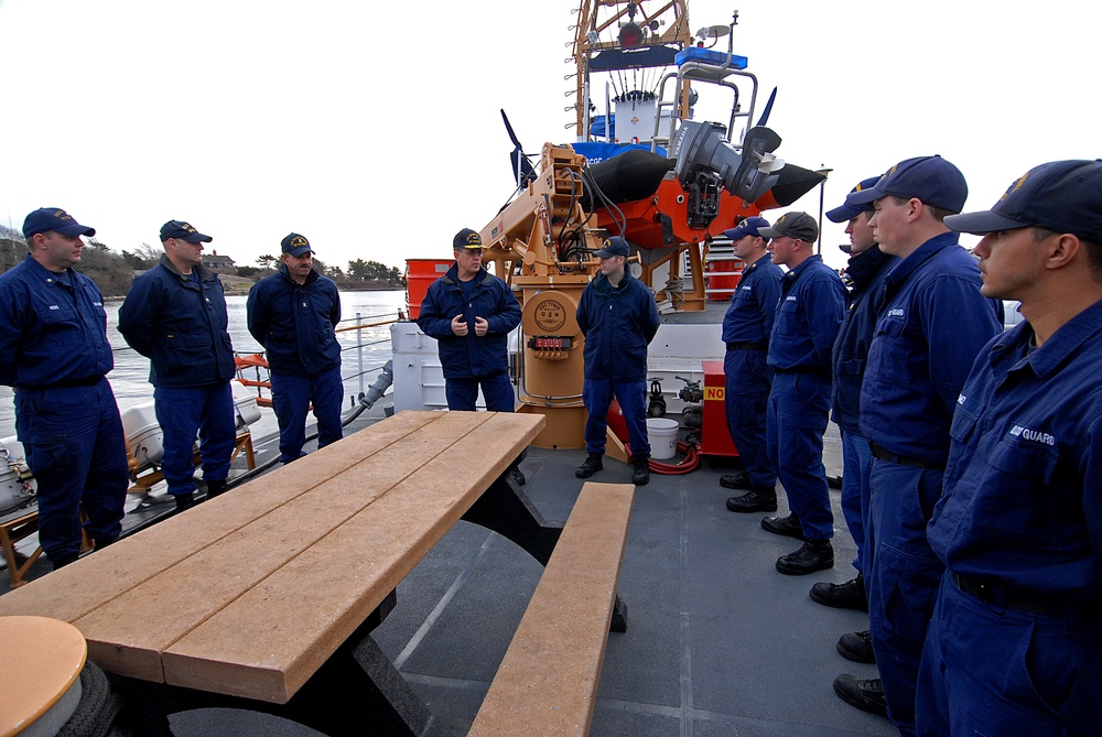 Coast Guard Cutter Sanibel meritorious unit commendation award