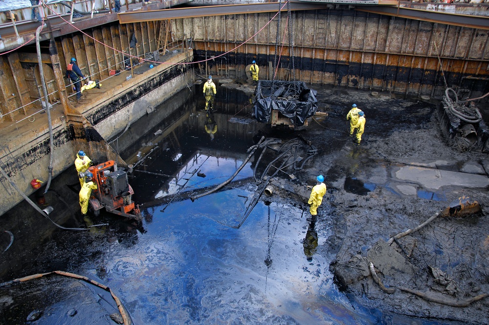 Seawitch hold oil cleanup