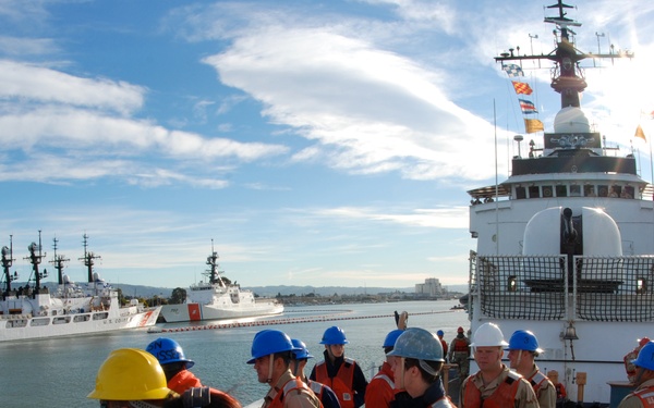 Leaving homeport