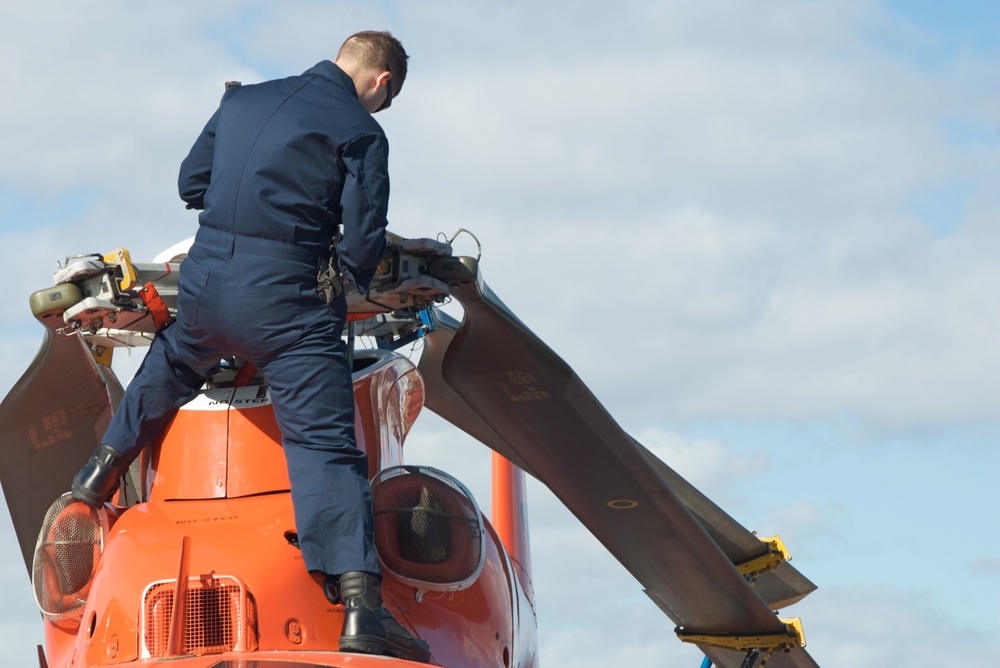 Preparing helicopter for operation