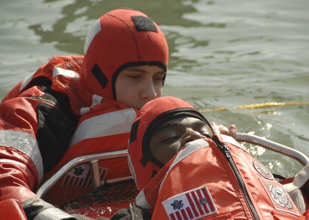 Surface rescue swimmer training