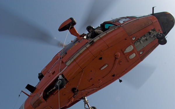 Helicopter in-flight refueling runs