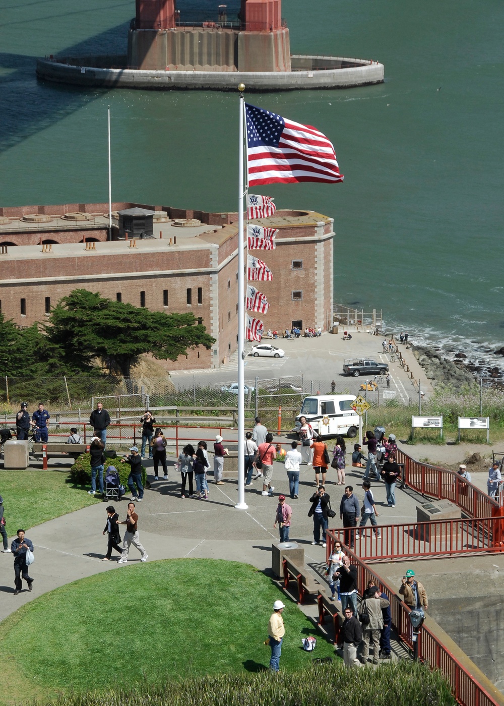 Air Station San Francisco tribute to Barbers Point aircrew