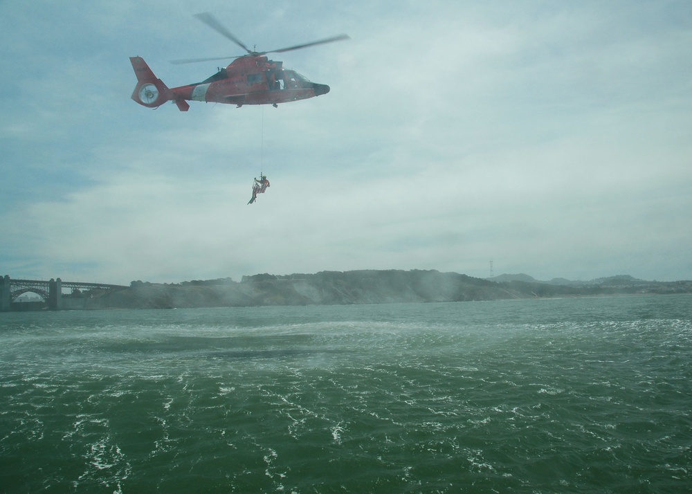 Air Station San Francisco Tribute to Barbers Point Aircrew