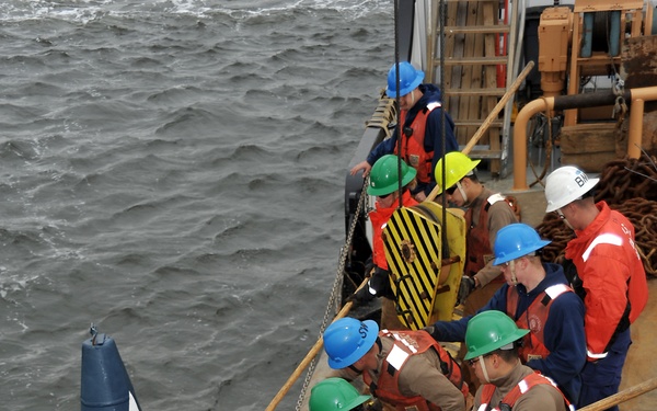 Coast Guard cutter removes Francis Scott Key buoy