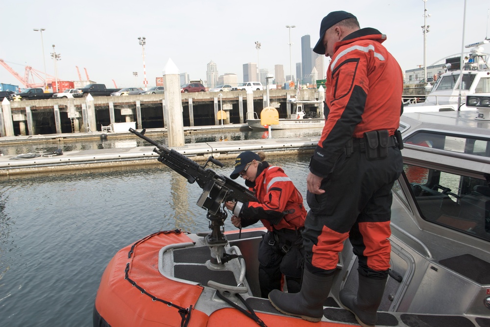 25-foot response boat
