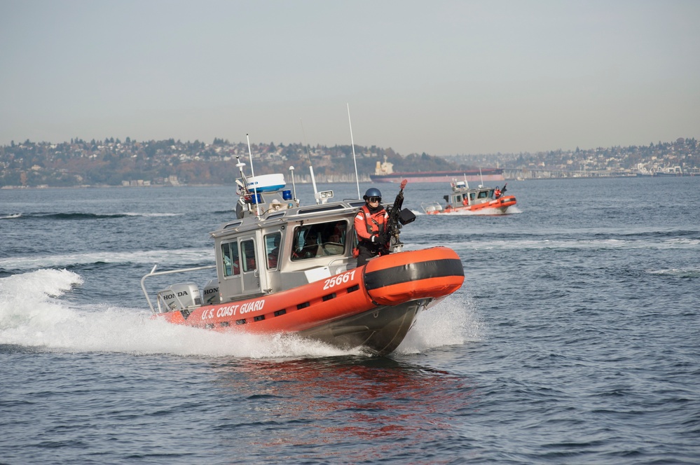 25-foot response boats