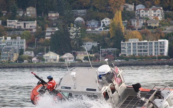 25-foot response boats