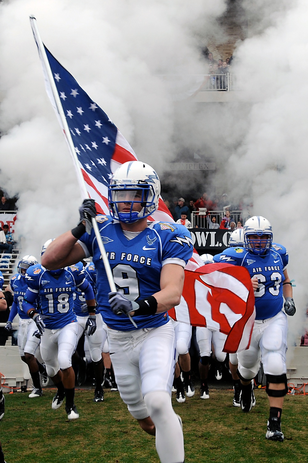 Air Force charges past Houston