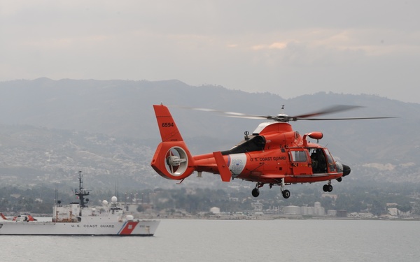 Coast Guard in the Port of Port-au-Prince Haiti (1)