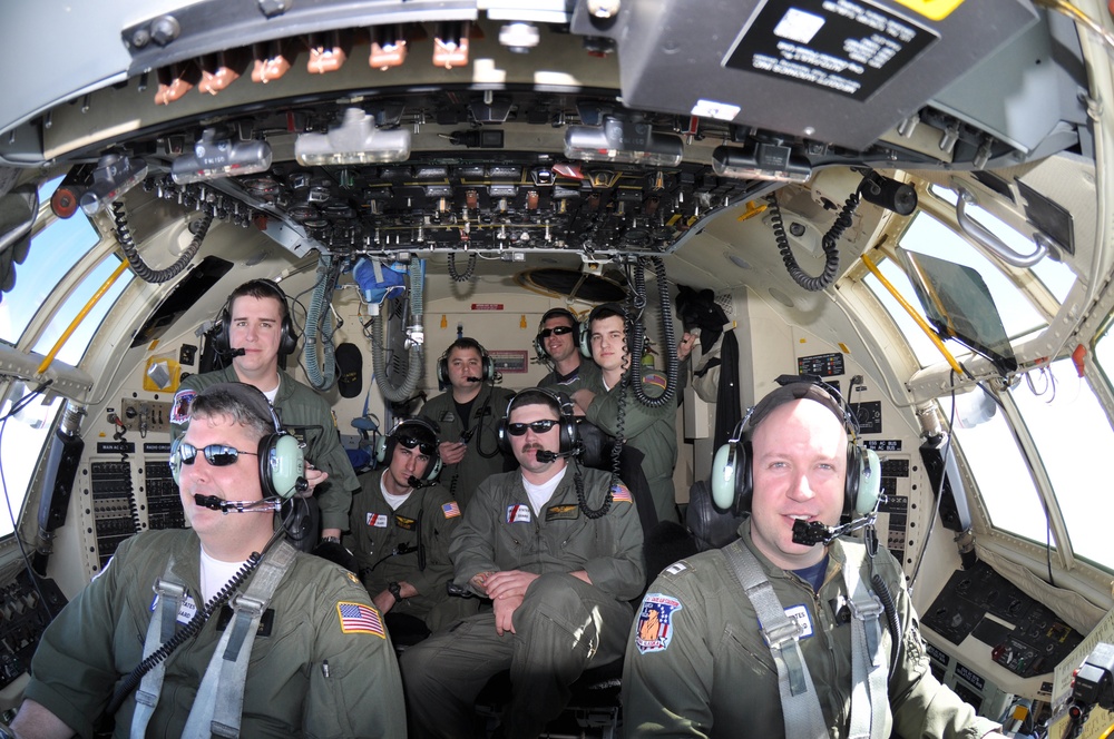 C130 crew on flight deck aircraft transfer 5x7