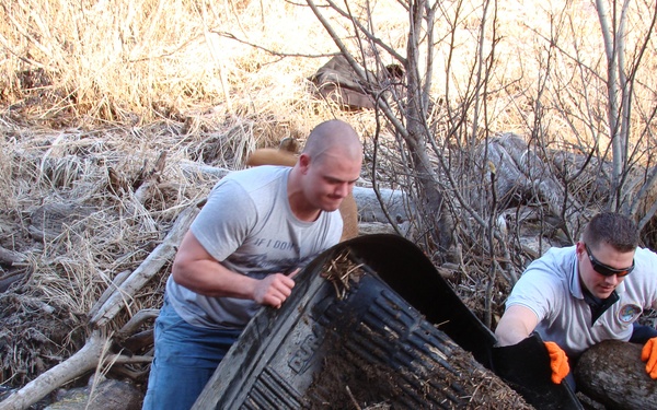 ESU Kodiak Earth Day Marine Debris Cleanup