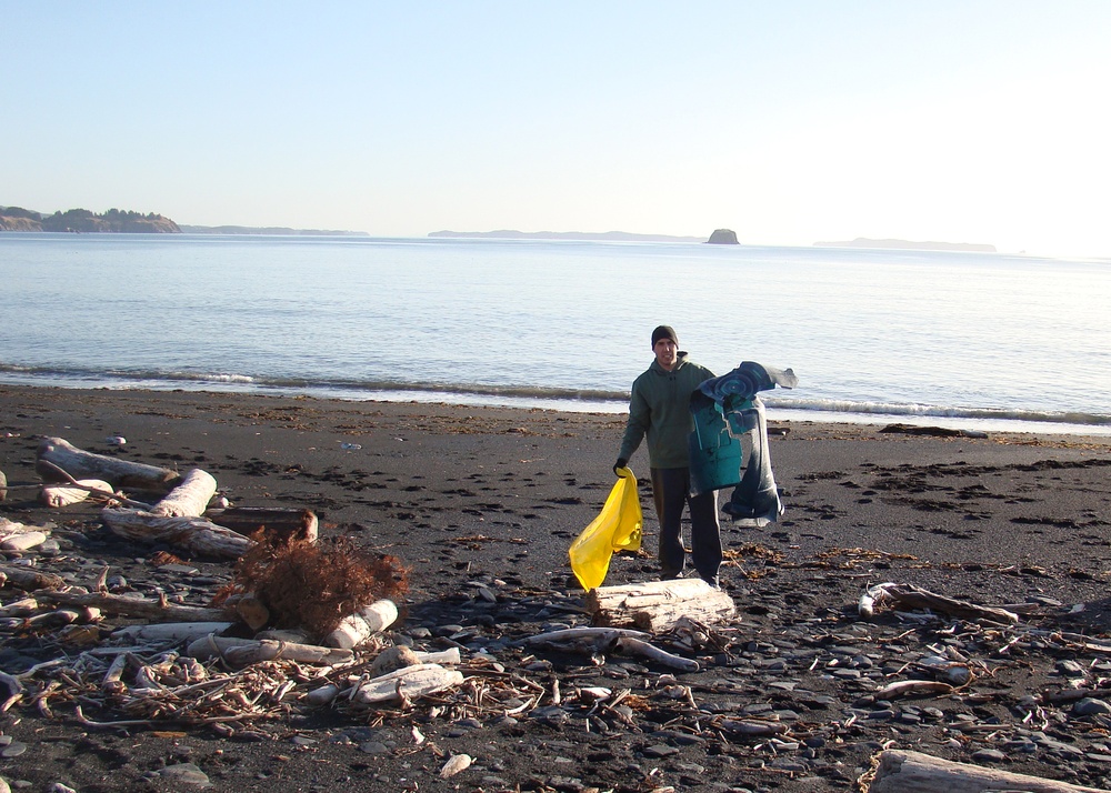 ESU Kodiak Earth Day Marine Debris Cleanup