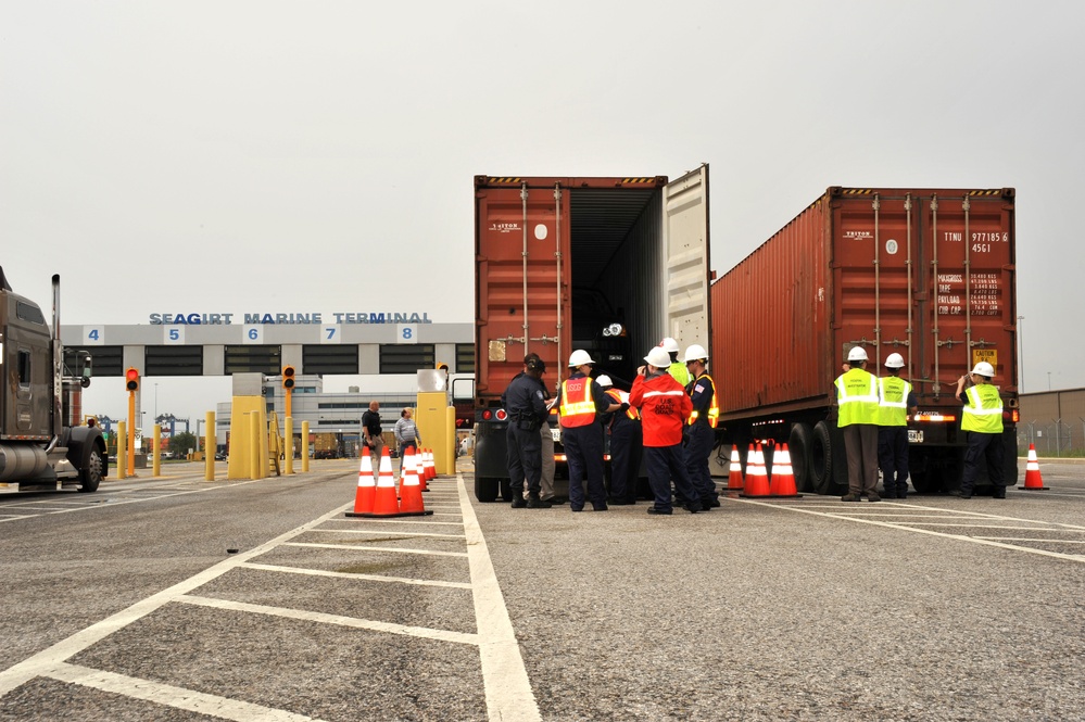 Coast Guard unit conducts security checks i