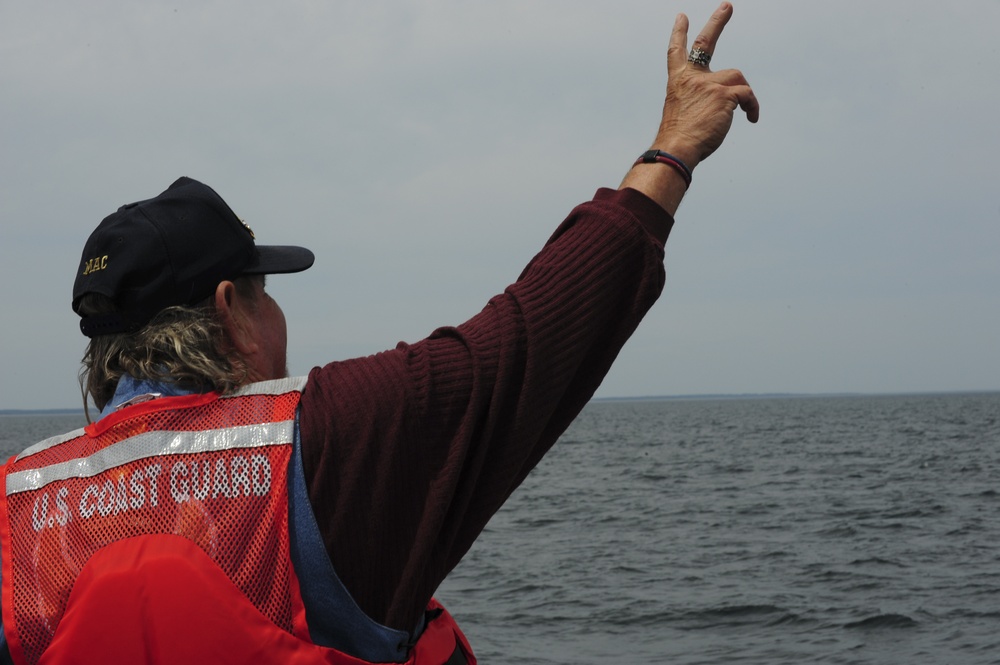 Coast Guard holds memorial service for Vietnam Era hero BMC Richard Patterson