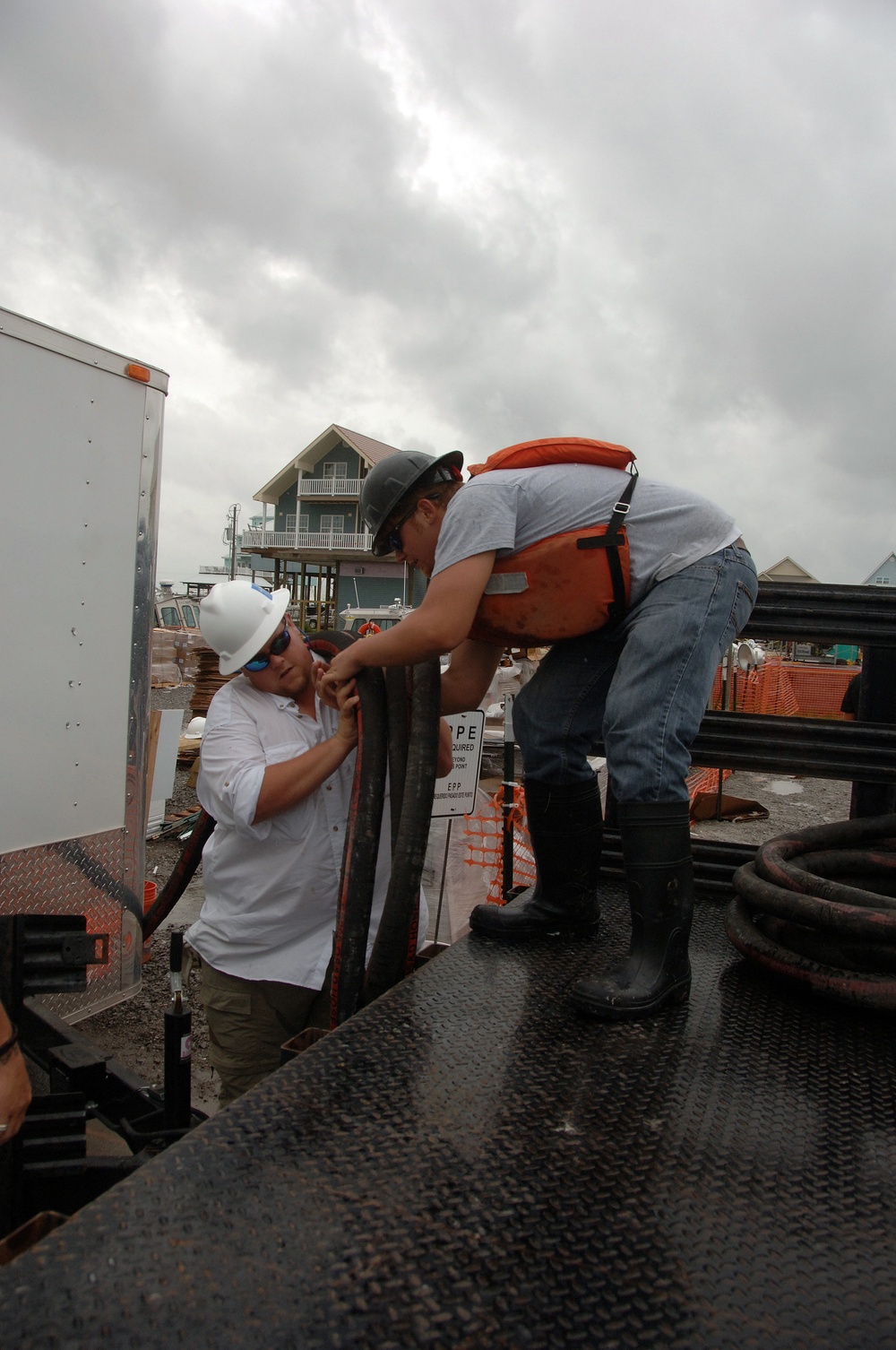 Deepwater Horizon oil spill cleanup