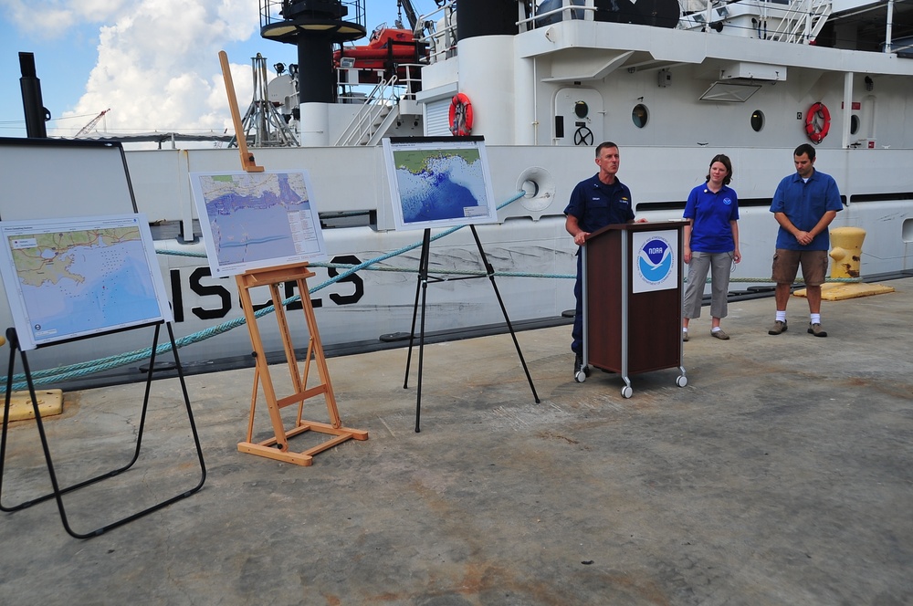 Federal On-Scene Coordinator Briefs Media