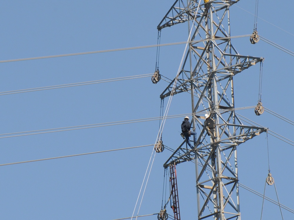 Houston Ship Channel downed power line
