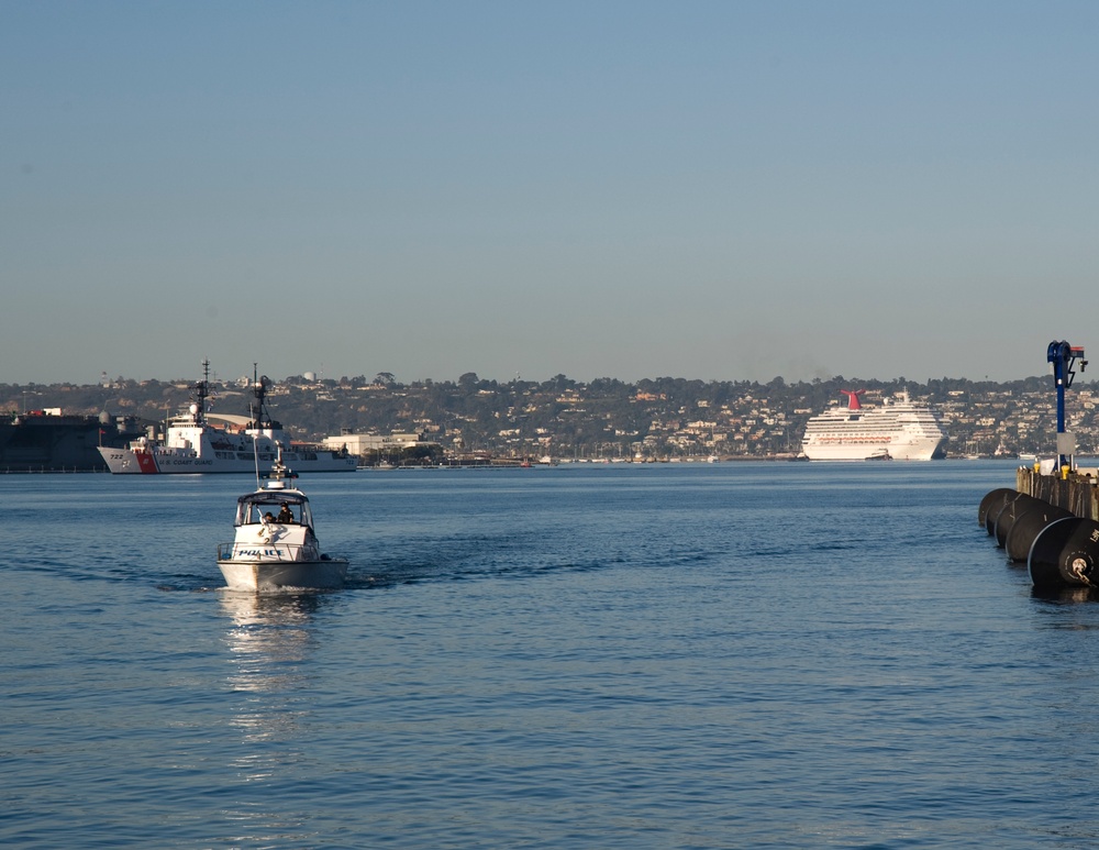 Splendor towed to San Diego with Coast Guard escort
