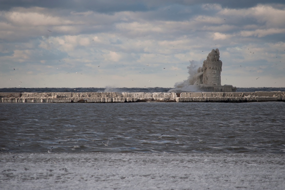 Cleveland Harbor West Pierhead Lighthouse C