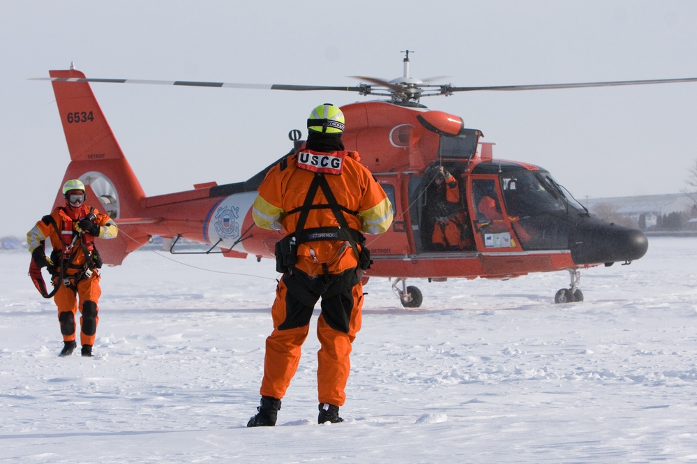 Air Station Detroit hoist training on frozen