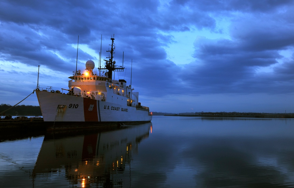 CGC Thetis day break