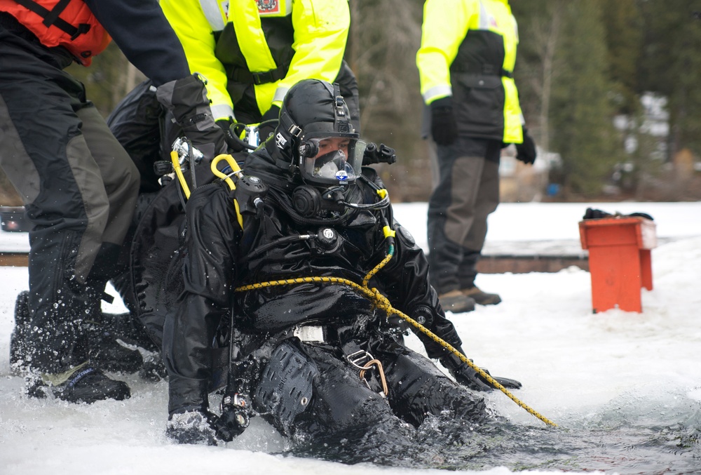 Cold Water Ice Diving Course