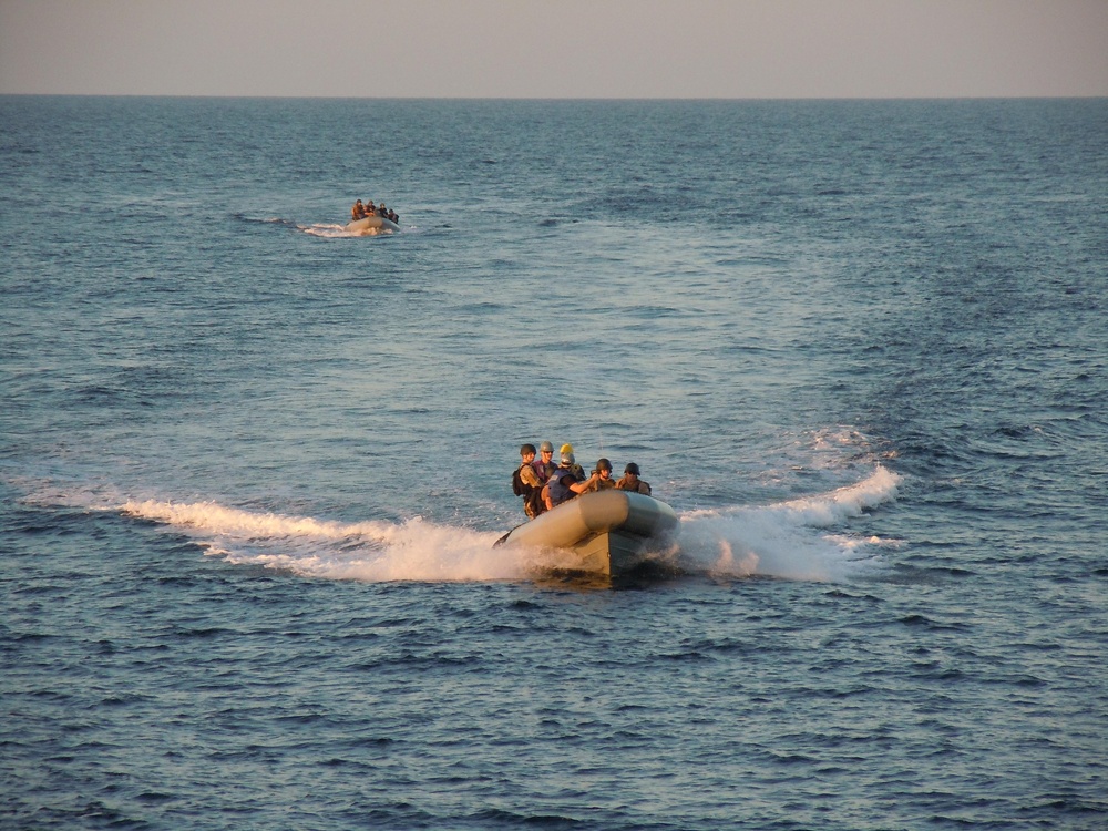 Counterpiracy boarding