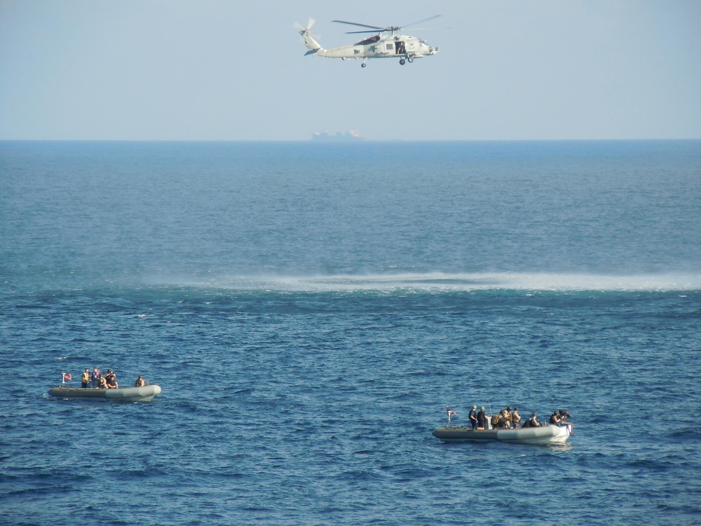 Counterpiracy boarding