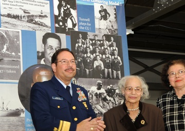 Emlen Tunnell gym naming ceremony