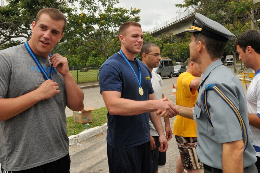 Escanaba participates in UNITAS Sport's Day