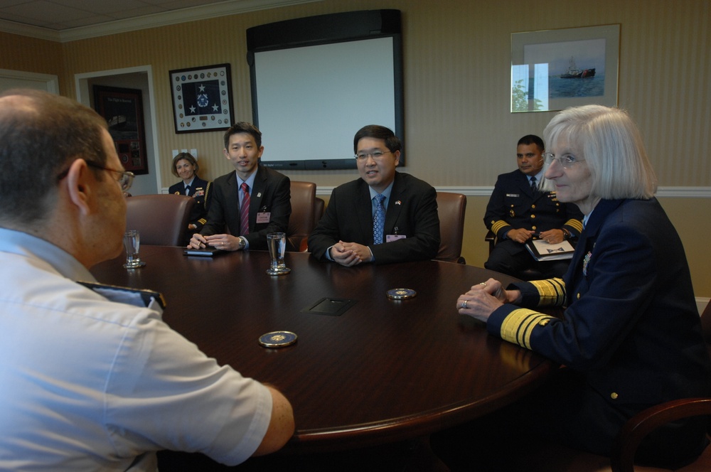 Vice commandant meets Young Lam